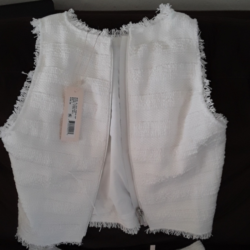 Top - Picture 2 of 2